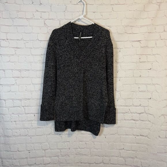 Athleta Sierra Crew Sweater size XXS Wool Black - Picture 1 of 9